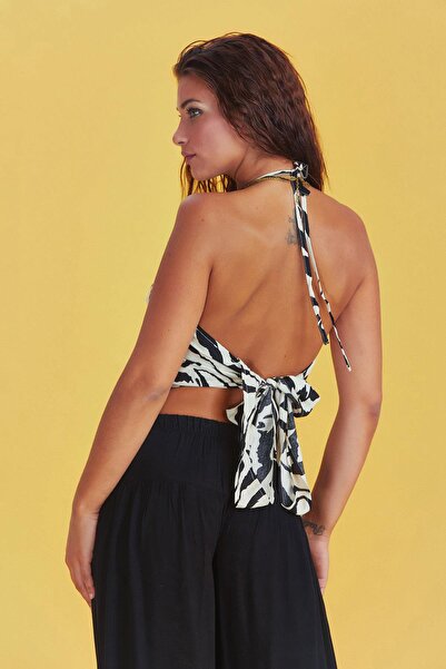 Los banditos Ανοιχτή Μπλούζα Halter Crop με κύπελλα