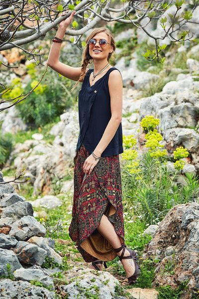 Los banditos Women's Baggy Trousers with Waist Slit
