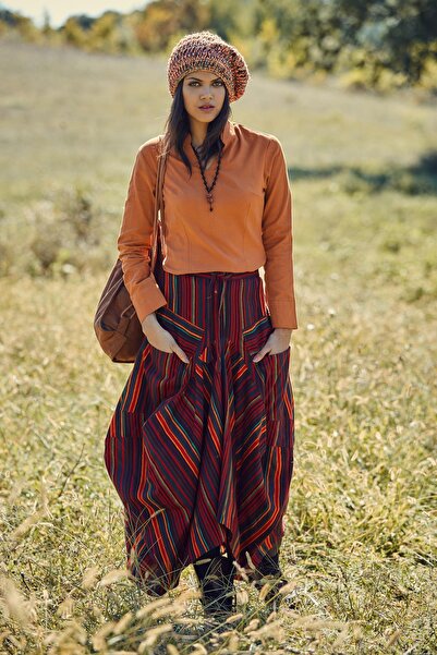 Los banditos Baggy Long Skirt with Lace-up Waist and Pocket Detail