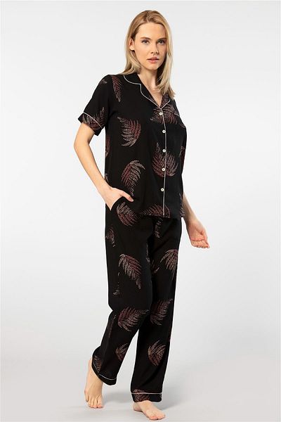 TÜREN Türen 3604 Women's Black Short Sleeve Shirt and Pajama Set