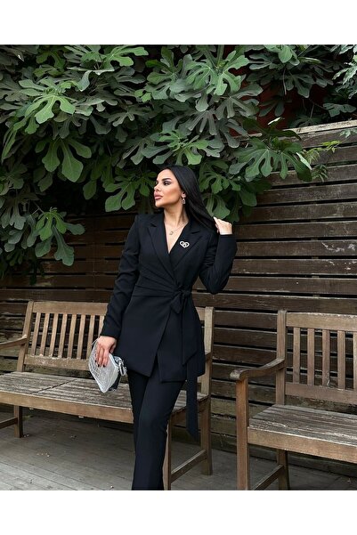 Bella Breeze Kadın Broş Detaylı Bağlamalı Ceket Pantolon Takım Elbise