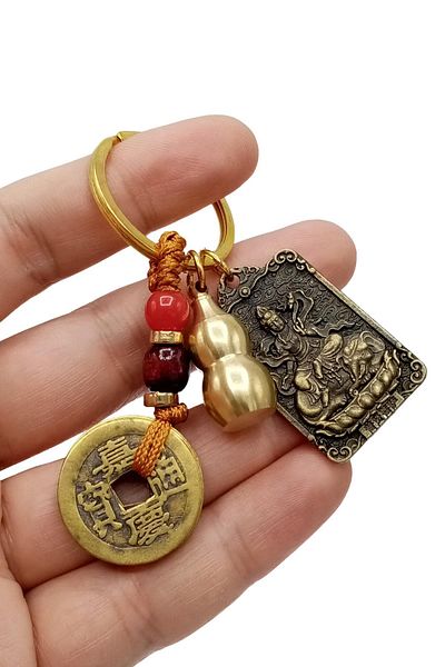 Dünyadan Hediyeler Feng Shui Metal Keychain Triple Figure - No.1