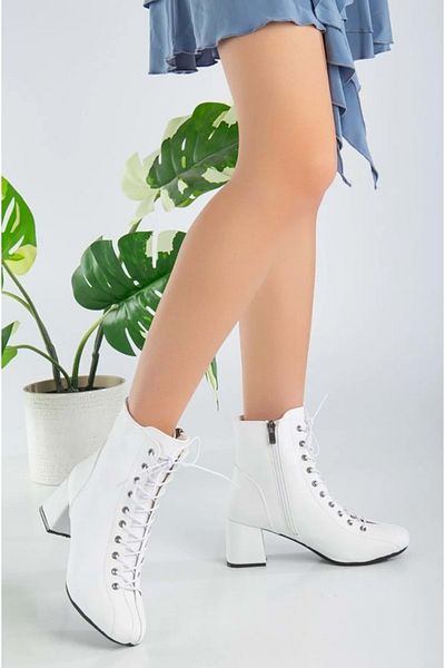 KCMN Γυναικείες μπότες με κοντό τακούνι Lace Up - WHITE Kocamanlar