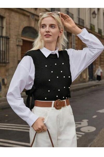 By Nilgün Akay White Pearl Detailed Side Tie Sweater