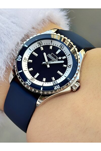 Slazenger Özel Tasarım 3 Atm Su Geçirmez Silikon Kordon Kadın Kol Saati