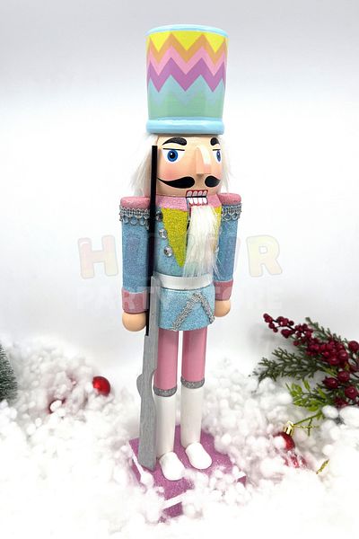 Huzur Party Store 40 εκ. Macaron Πολύχρωμος Καρυοθραύστης Τυφέκιο Μόλυβδος Στρατιώτης Πρωτότυπος Χειροποίητος Παστέλ Ξύλινος Άνθρωπος
