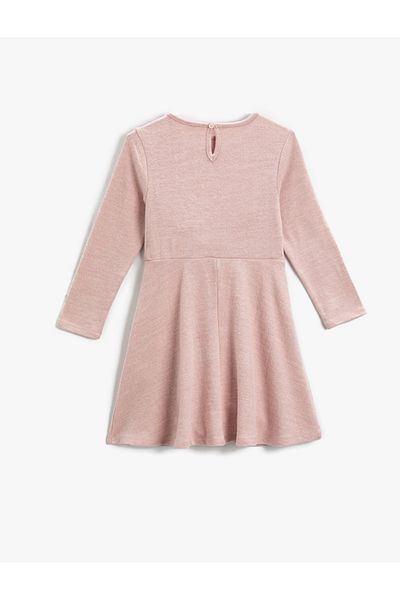 Koton Langärmliges, weich strukturiertes Kleid mit Bindedetail vorne und geprägtem Aufdruck