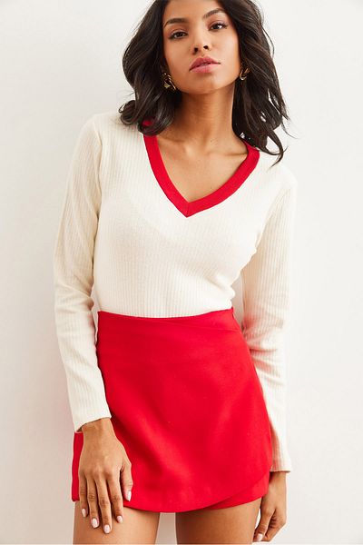 Olalook Women's Ecru Red Collar Detailed Ribbed Lycra Blouse Blz- 19002746