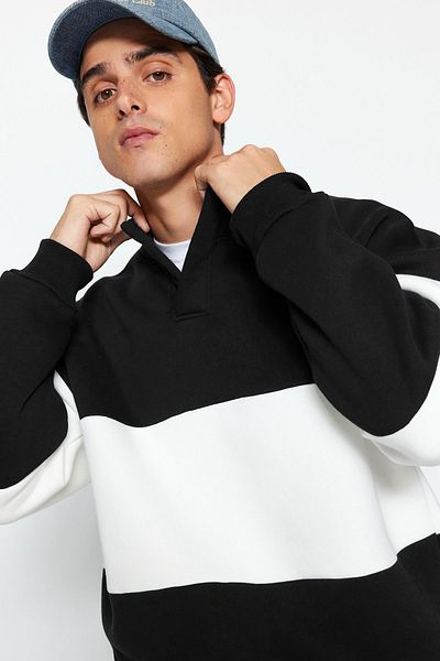Trendyol Collection Φούτερ Polar Cotton Oversize - Μαύρο με κουμπωτά εσωτερικά TMNAW24SW00160
