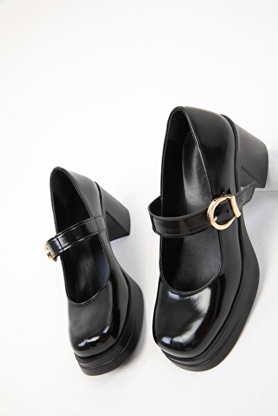 SOHO Lakované černé dámské neformální boty - 19972