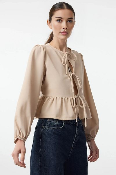 Trendyol Collection Πέτρα δέσιμο Λεπτομερής κανονική/κανονική εφαρμογή ελαστική πλεκτή μπλούζα TWOAW25BZ00230