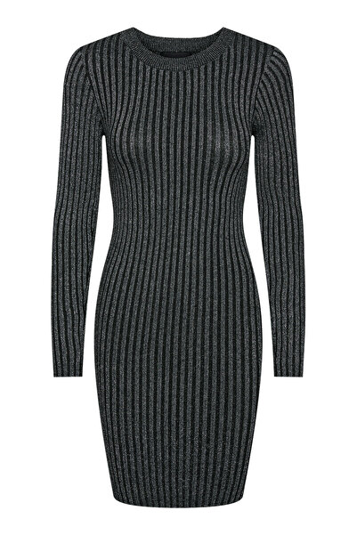 PIECES Women's Valuable Dress with Cat Vi38/Mtf23/Pl22/Nyl17