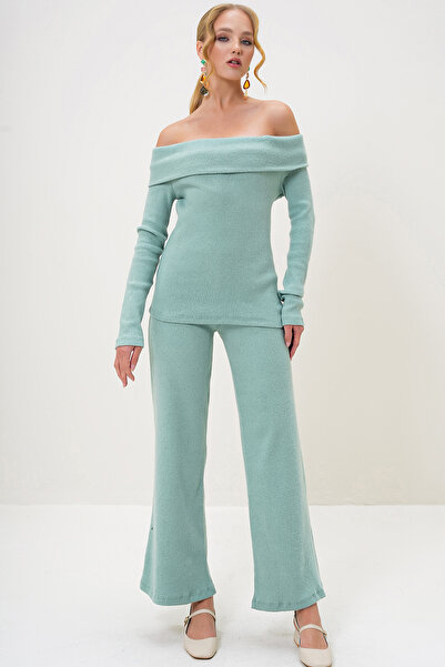 Trend Alaçatı Stili Çağla zöld női kamisole szett - Madonna galléros blúz és nadrág ALC-X13060