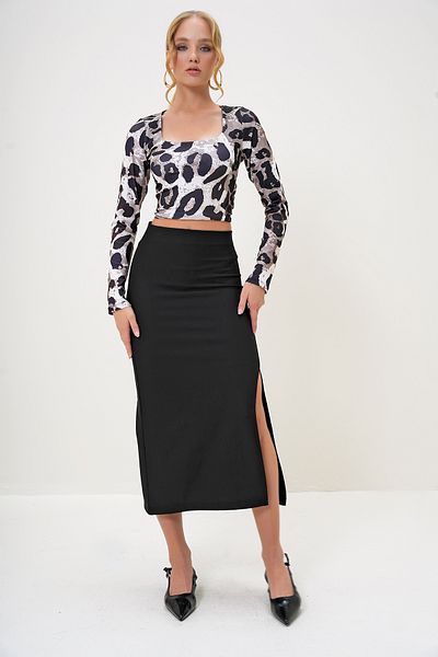 Trend Alaçatı Stili Fusta midi din țesătură Ottoban neagră - cu talie elastică și fante ALC-X13183