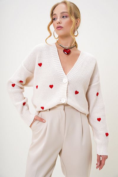 Trend Alaçatı Stili Women's Ecru V-Neck Heart Embroidered Knitwear Cardigan Alc-X12982