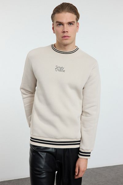 Trendyol Collection Εκρού πλεκτά μπλουζάκια εμπριμέ φούτερ - κανονικής κοπής TMNAW25SW00108
