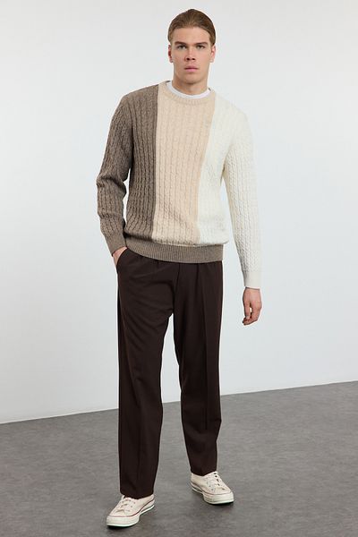 Trendyol Collection Beige Strickpullover für Herren – Rundhalsausschnitt, Haarstrickpaneel, Farbblock TMNAW21KZ0725