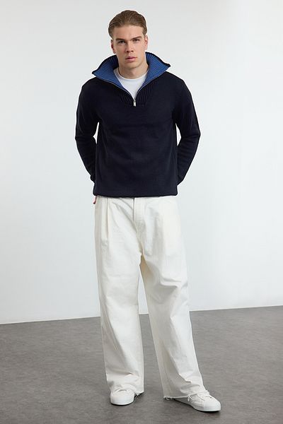 Trendyol Collection Marineblauer, einfarbiger Strickpullover – halber Rollkragen, lässig TMNAW25KZ00008
