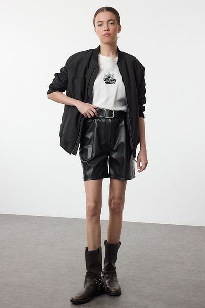 Trendyol Collection Black Faux Leather City Woven Shorts Twoaw25Sr00043