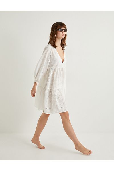 Koton Strandkleid mit Muschelsaum, Ballonärmeln, V-Ausschnitt und Volants