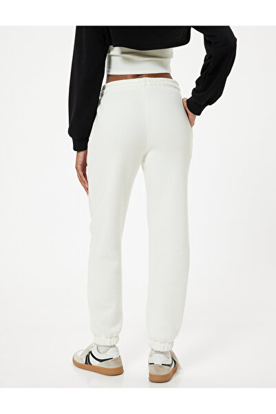 Koton Şardonlu Jogger Eşofman Altı Beli Bağcıklı Kolej İşlemeli Cepli Rahat Kalıp