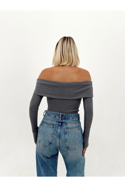 AFROGİYİM Women's Solid Color Madonna Collar Blouse