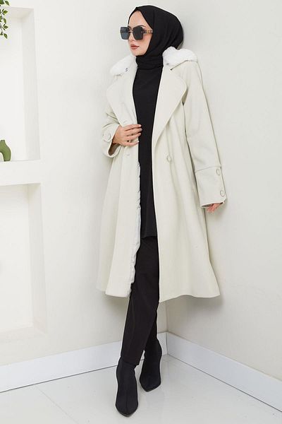 hafsamina Ecru Stamp Coat with Fur Collar - Hm2583