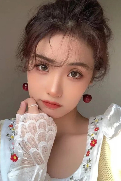 AURRARİ Kadın Kiraz Küpe Sallantılı