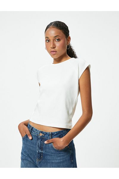 Koton Crew Neck Slim Fit Basic T-Shirt - Short Sleeve