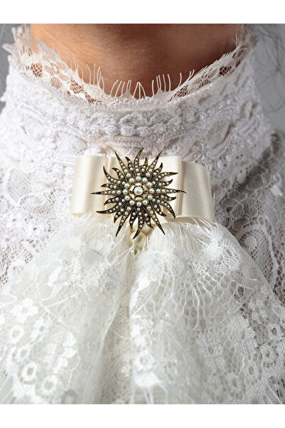 FAYRA ACCESSORIES İnci Işlemeli Güneş Figür Broş