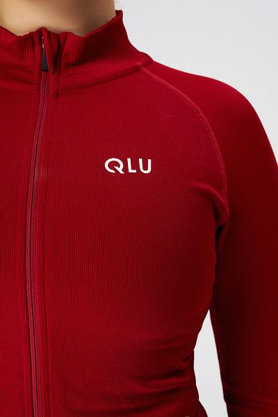 qlu Red Women's Crop Top - Seamless/Seamless and Zippered Attractive Collection