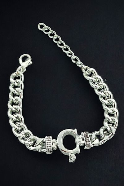 Çlk Accessories سوار حرف C من حجر الزركون الفاخر