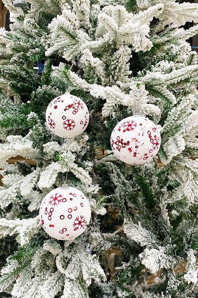 Yusuf Dirik YD Party Supplies Christmas Tree Ball Luxury Red Snowflake Printed 3 Pieces 8 cm