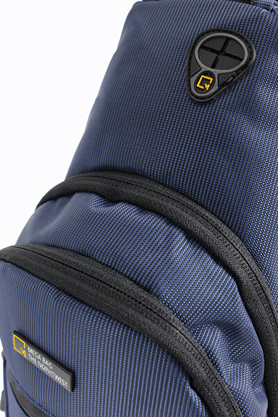 MEGA BAG Чорна сумка-бокс для тіла Omuz