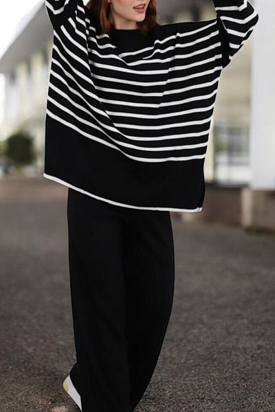 Flow Misseale Striped Sweater and Trousers Set
