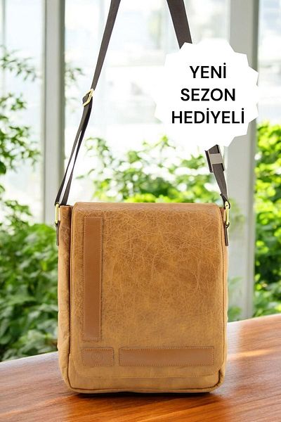 QUB CLUB Τσάντα φορητού υπολογιστή Unisex Tan Αδιάβροχη Postman Work School Χαρτοφύλακας