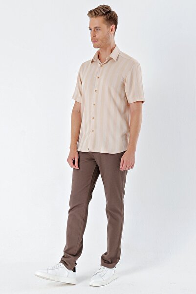 İmza Σκούρο μπεζ κοντό μανίκι με στάμπα Dobby σκληρό γιακά χωρίς τσέπη Classic Comfort Fit πουκάμισο 1004230204