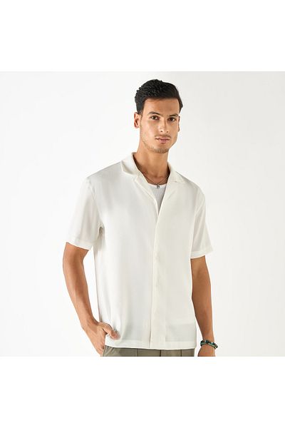 Iconic Relaxed Fit Textured Shirt with Camp Collar and Short Sleeves
