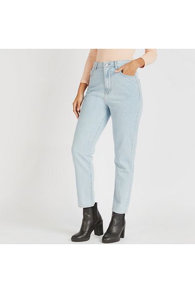 Lee Cooper Mid-Rise Jeans with Pockets and Button Closure