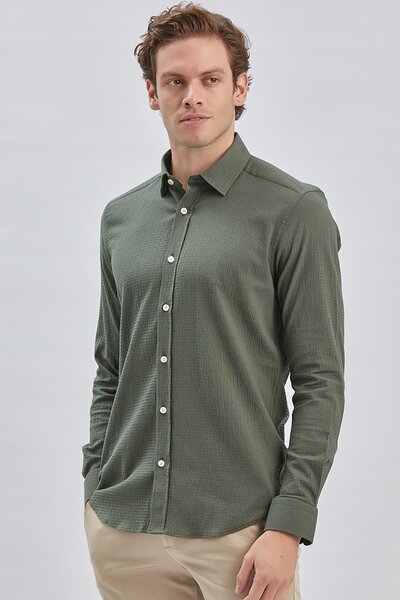 İmza Σκούρο χακί μακρυμάνικο πουκάμισο με λαιμόκοψη από βαμβακερό Lycra Casual Slim Fit 1004240232