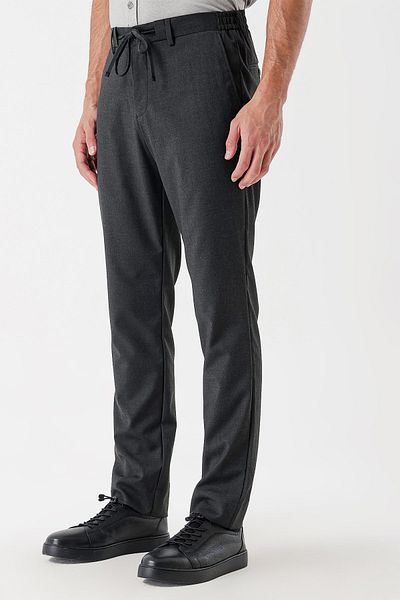 İmza Σκούρο ανθρακί ελαστικό παντελόνι Jogger Casual Slim Fit με πλαϊνές τσέπες 1003235121
