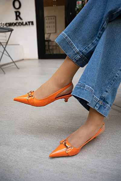 LAMİNTA Matsu Turuncu Rugan Kemer Bağlı Gold Detaylı Kadın Topuklu Ayakkabı