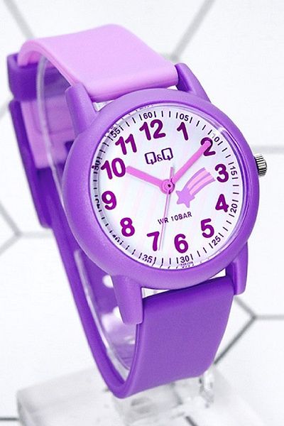 Q&Q Purple Lilac Starry Waterproof Girl's Wristwatch with Numbers