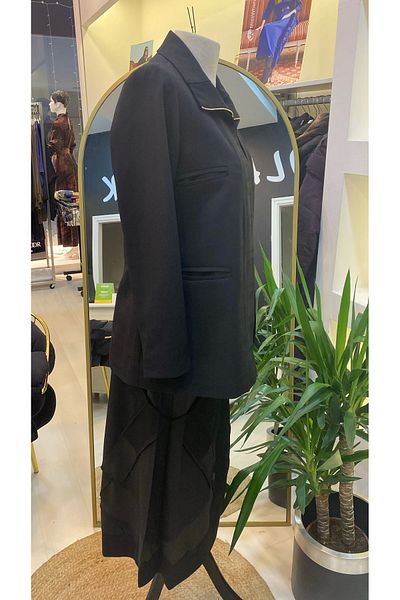 MissWhence طقم سترة تنورة سوداء - 36206