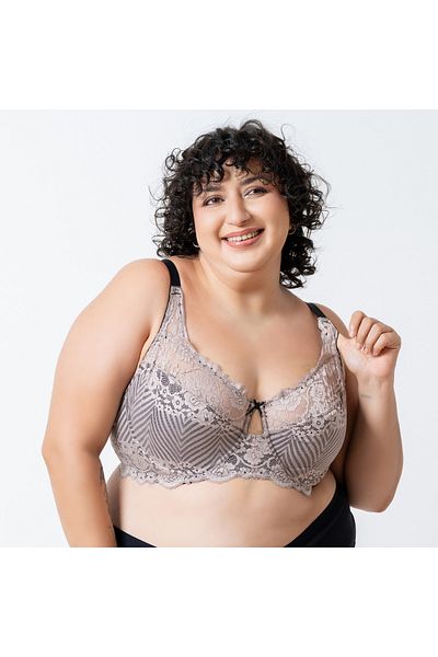 Aadaraya Laced Bra with Hook and Eye Closure