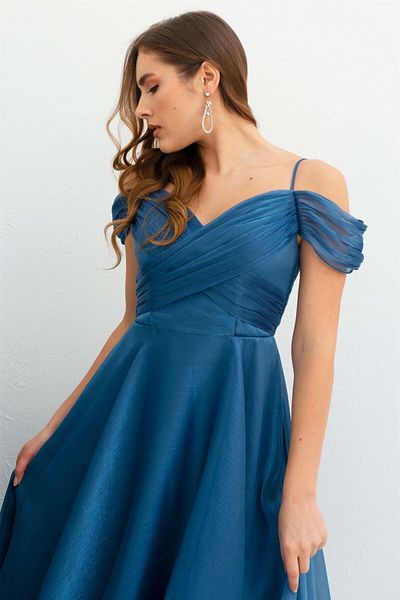 6ixty8ight Κοντό βραδινό φόρεμα Carmen Indigo Organza με χαμηλό μανίκι