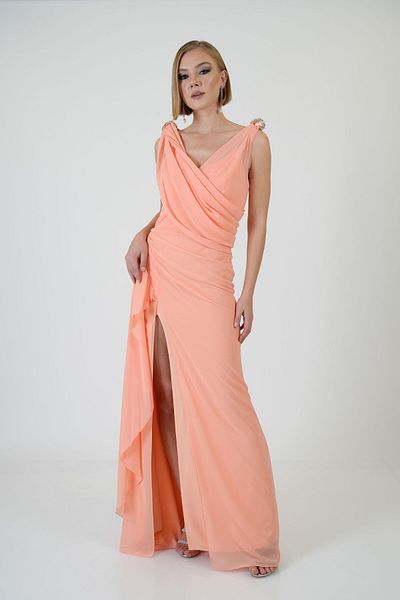 Carmen Abendkleid aus Chiffon mit Schmucksteinen und Schlitz an den Schultern