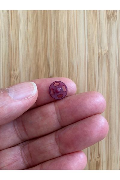 Kartopu Stand-Up Plastic Snap Fastener 1cm (10mm) Pack of 10 (10 Pairs). Color: Burgundy.