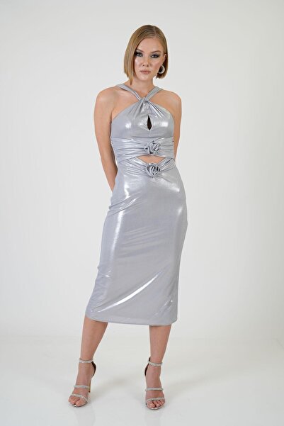 Carmen Gümüş Gül Detaylı Dekolteli Sandy Abiye Elbise