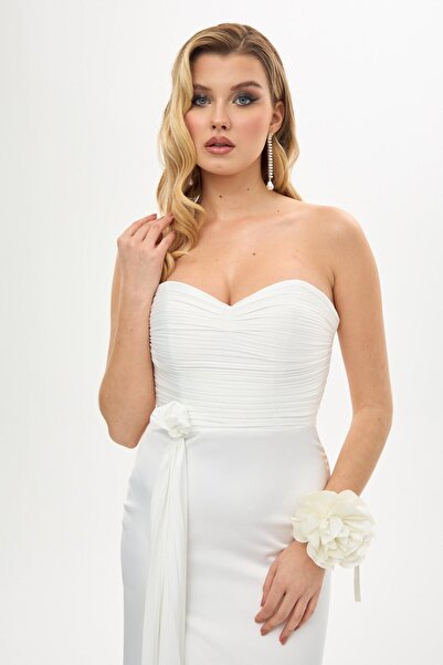 Carmen Ekru Dekolteli Yırtmaçlı Saten Nikah Elbisesi